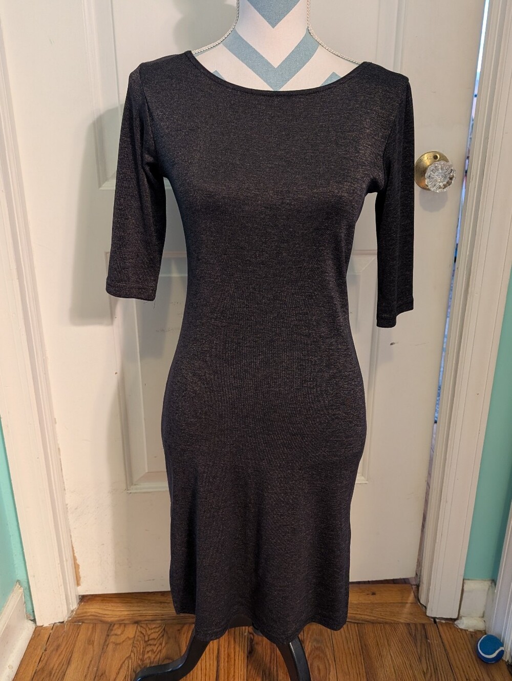 Vintage 90s Stella Midi Knit Dress - Elegant Everyday Silhouette